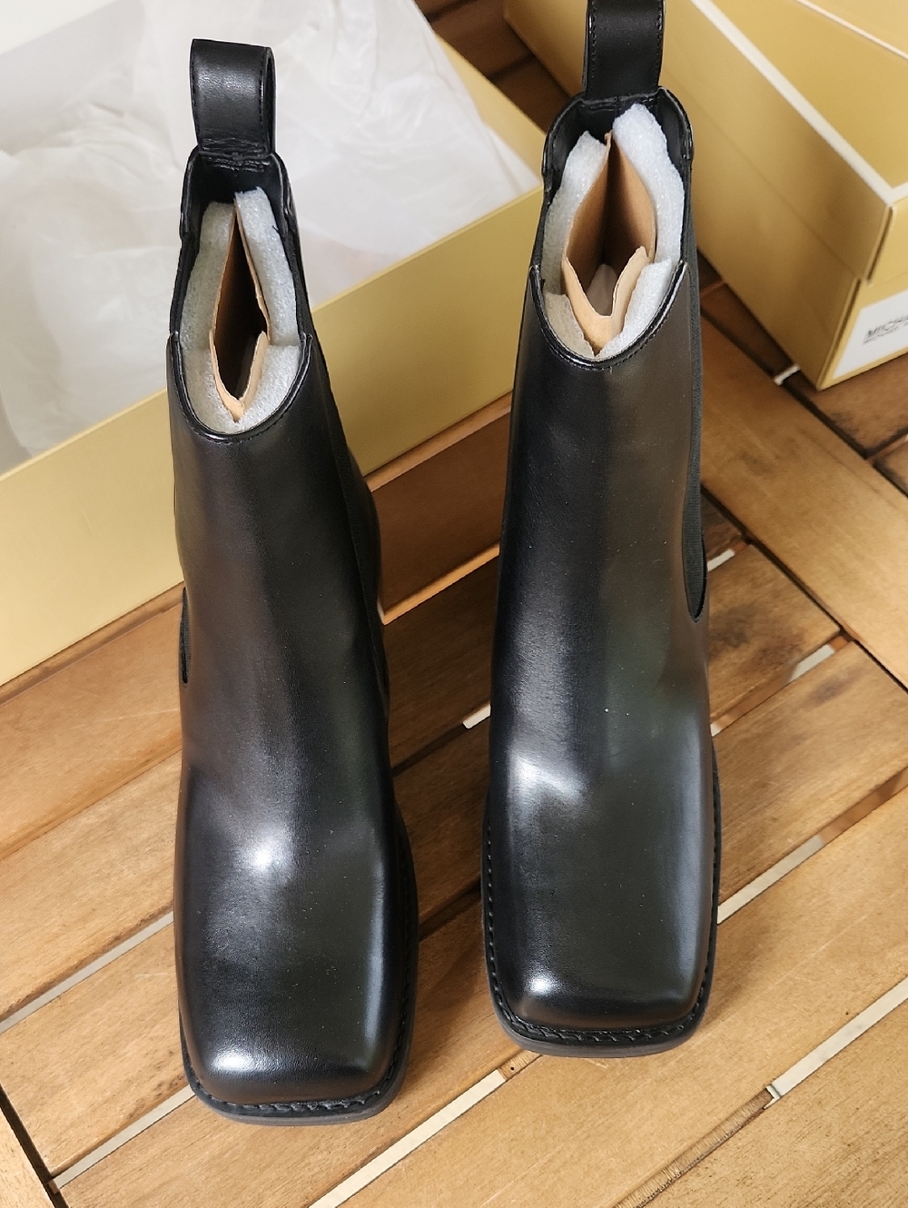 Michael Kors Black Houston Bootie Leather Ankle Boots - Picture 3 of 5